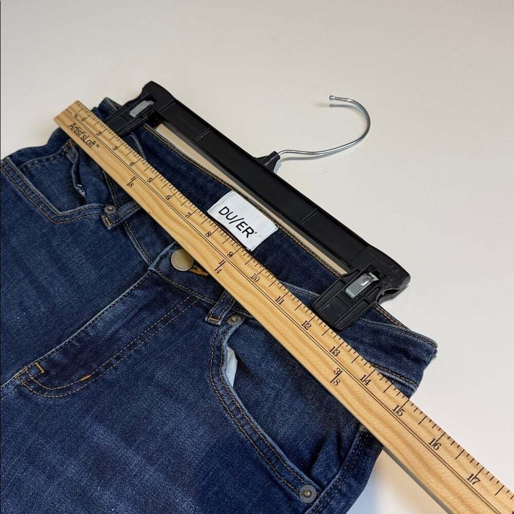 DU/ER Performance Denim Girlfriend - Heritage Blue Size 26 X 28 - Picture 5 of 10